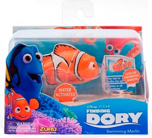 Finding Dory. Swimming Marlin
