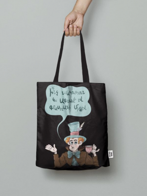 Կտորե պայուսակ սև - Ի՞նչ նմանություն կա ագռավիի և գրասեղանի միջև