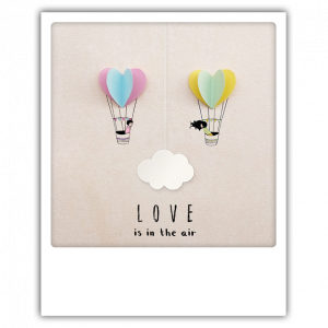 Открытка - love is in the air